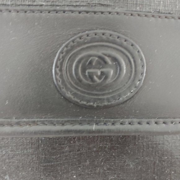 GUCCI Small Crossbody Convertible Clutch Black - Picture 3 of 14